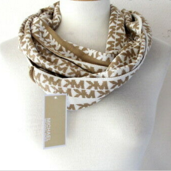 Michael kors infinity scarf Clearance